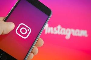 Instagram, в конце концов, позволил загружать в Stories не только сегодняшние фотографии и ролики Город Краснодар v.jpg